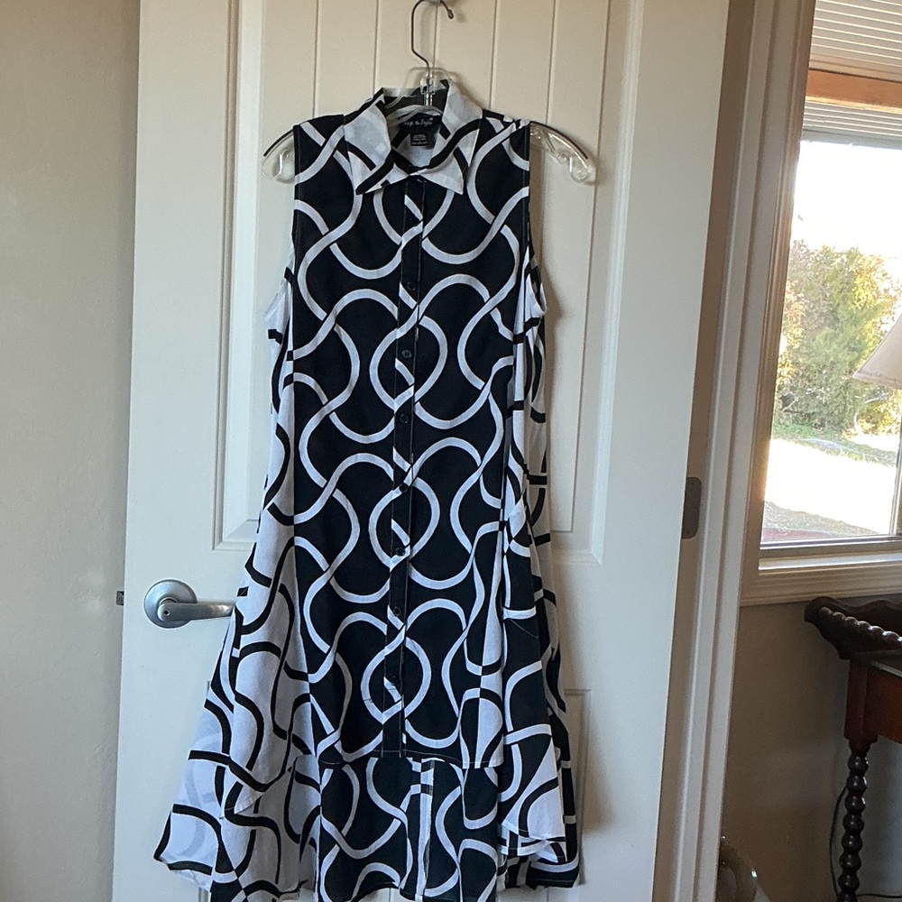 Elegant Black and White High Low Dress
